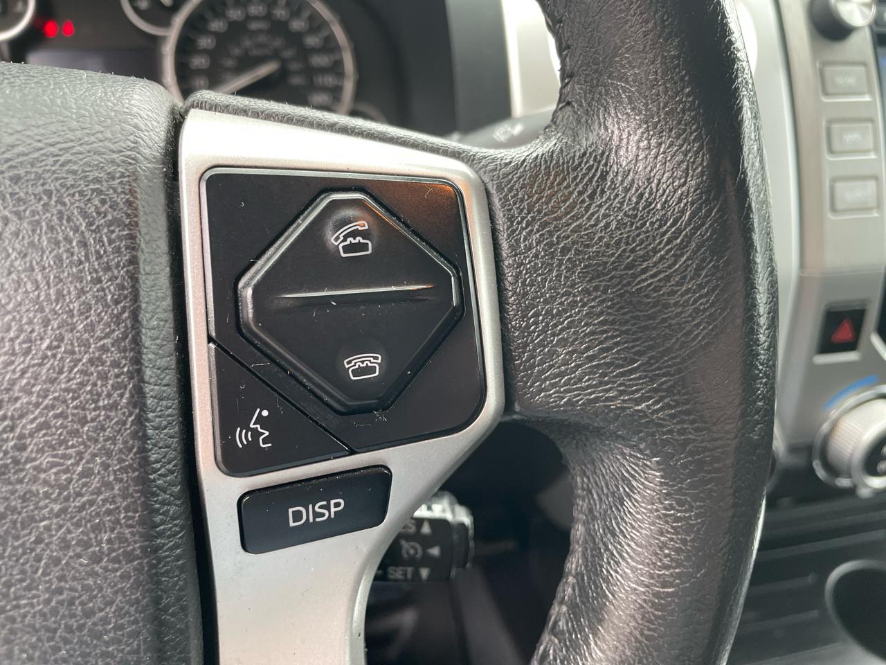 Toyota Tundra 4WD Truck CrewMax 5.7L V8 6-Spd AT Platinum (Natl) 2014