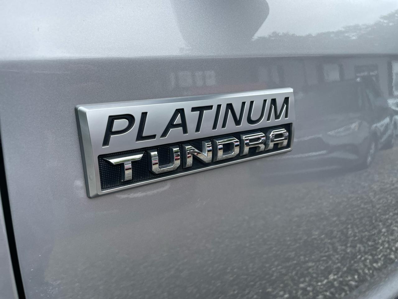 Toyota Tundra 4WD Truck CrewMax 5.7L V8 6-Spd AT Platinum (Natl) 2014