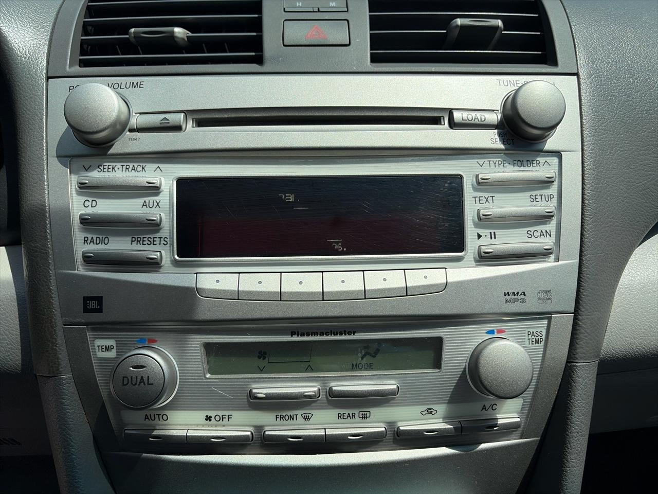 Toyota Camry 4dr Sdn V6 Auto XLE (Natl) 2011