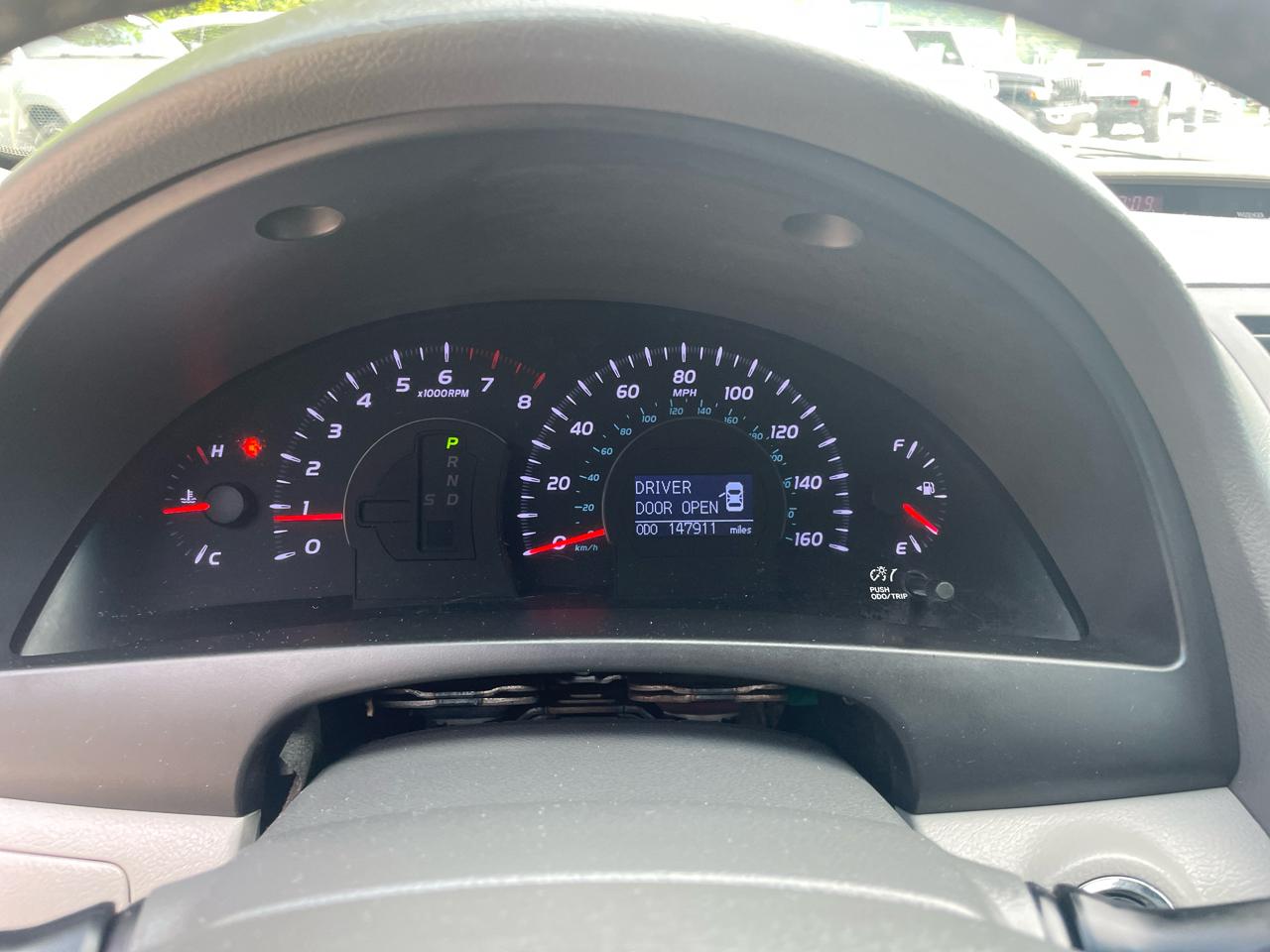 Toyota Camry 4dr Sdn V6 Auto XLE (Natl) 2011
