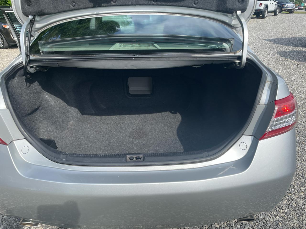 Toyota Camry 4dr Sdn V6 Auto XLE (Natl) 2011