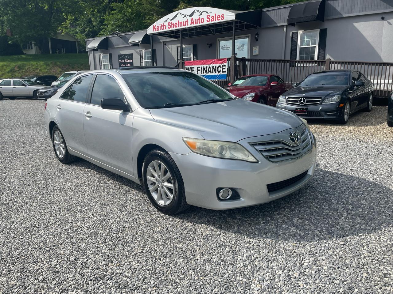 Toyota Camry 4dr Sdn V6 Auto XLE (Natl) 2011