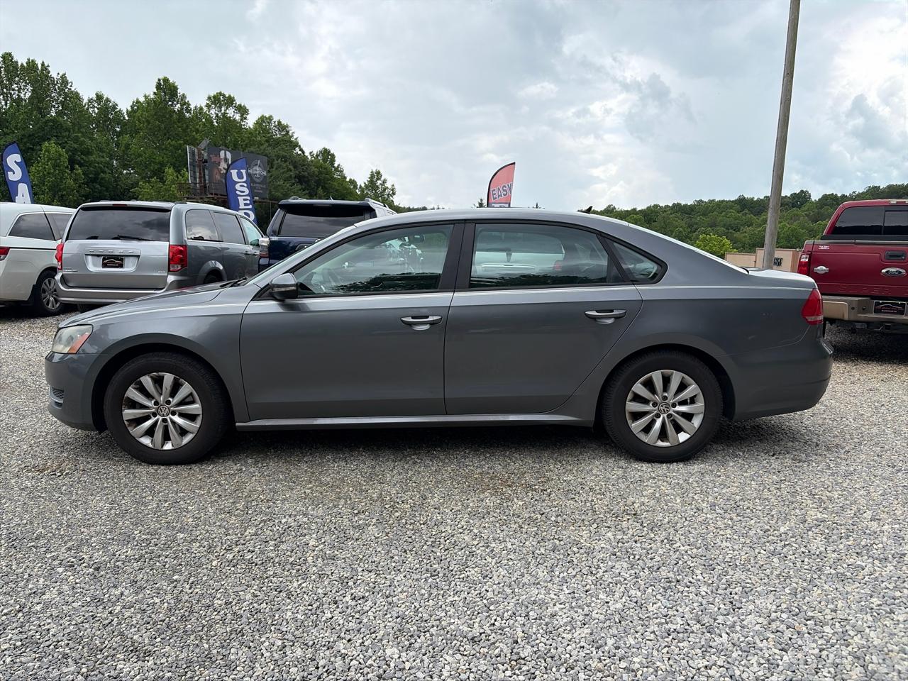 Volkswagen Passat 4dr Sdn 2.5L Auto S 2012