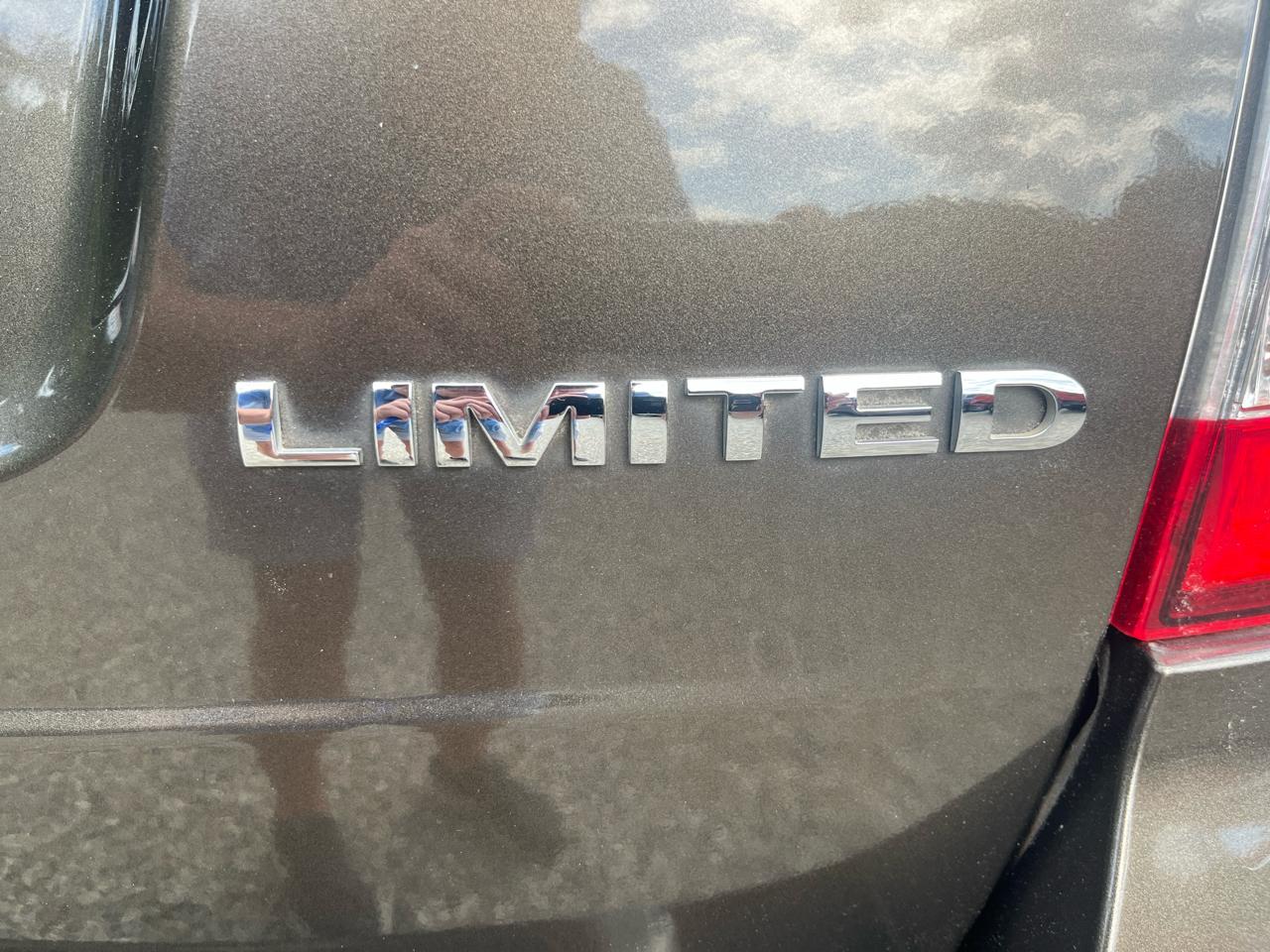 Ford Edge 4dr Limited FWD 2011