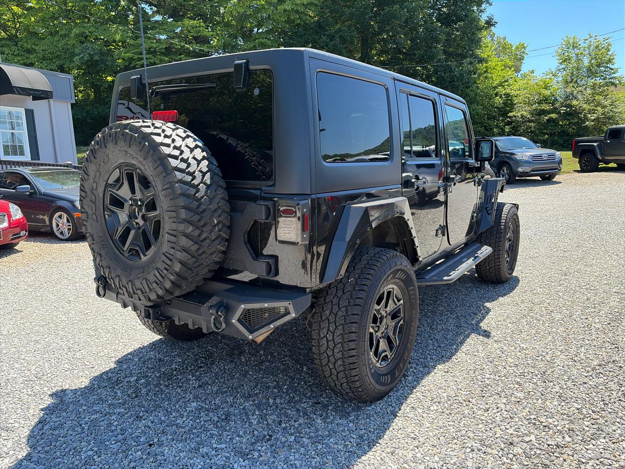 Jeep Wrangler Unlimited 4WD 4dr Willys Wheeler 2016
