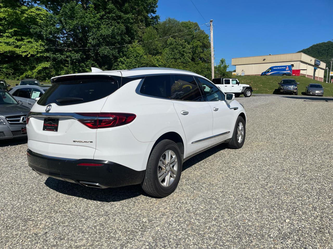 Buick Enclave FWD 4dr Essence 2019