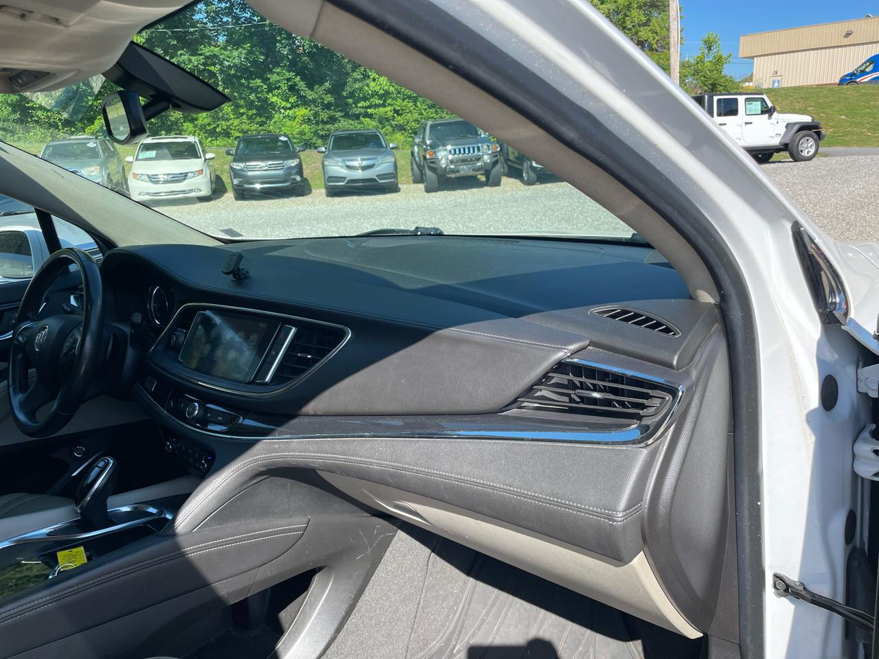 Buick Enclave FWD 4dr Essence 2019