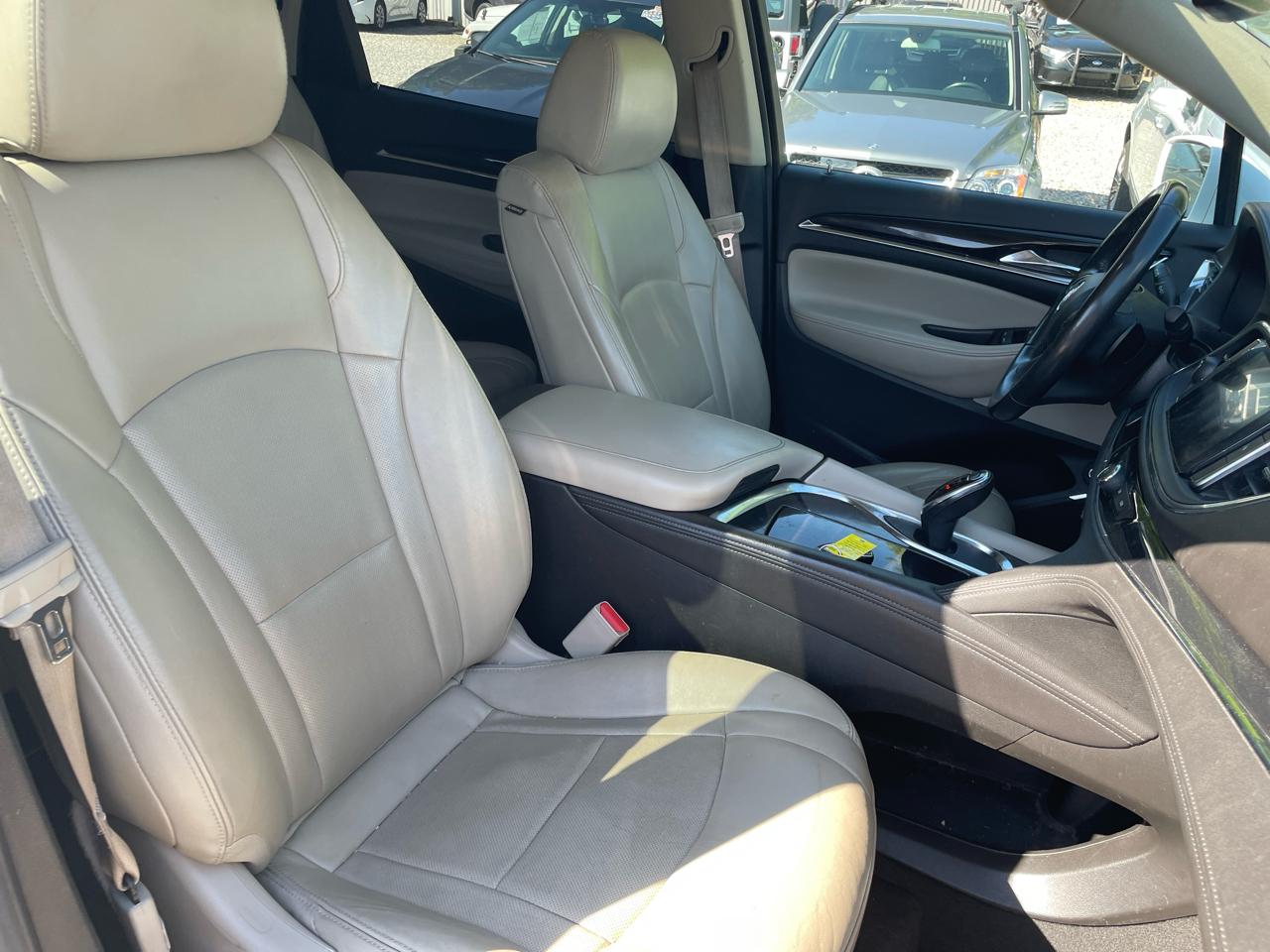 Buick Enclave FWD 4dr Essence 2019