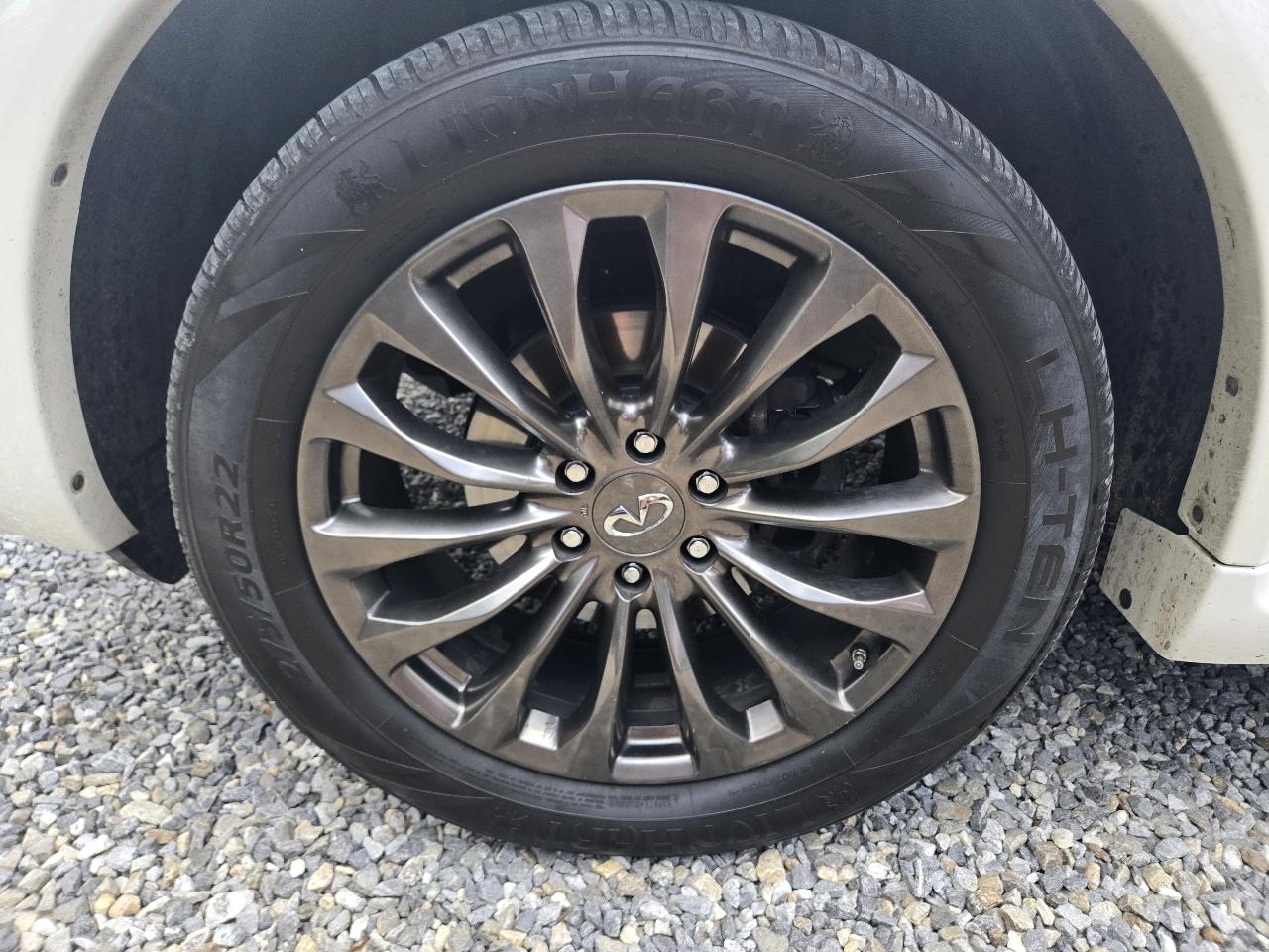 Infiniti QX80 4WD 4dr Limited 2016