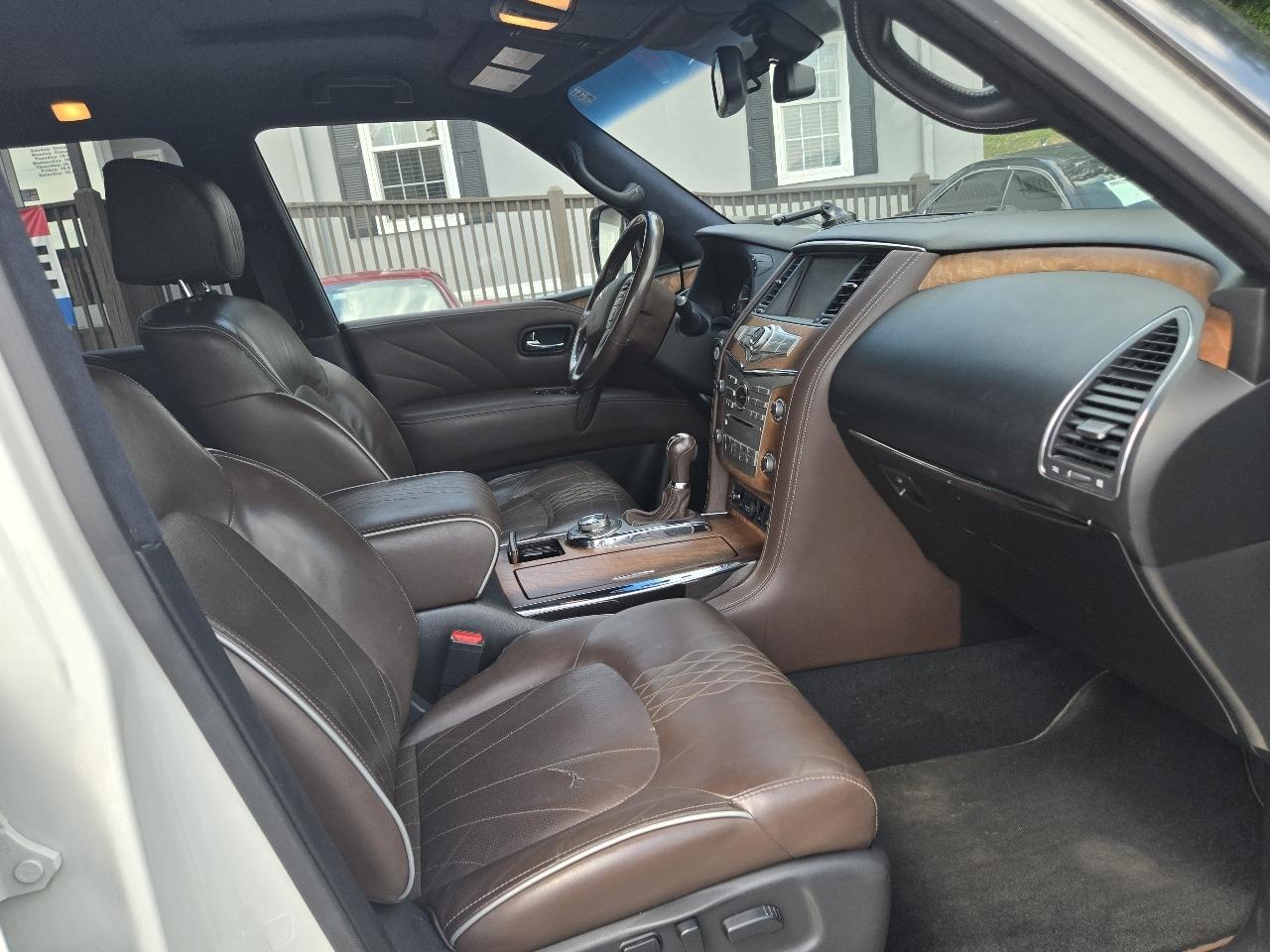 Infiniti QX80 4WD 4dr Limited 2016