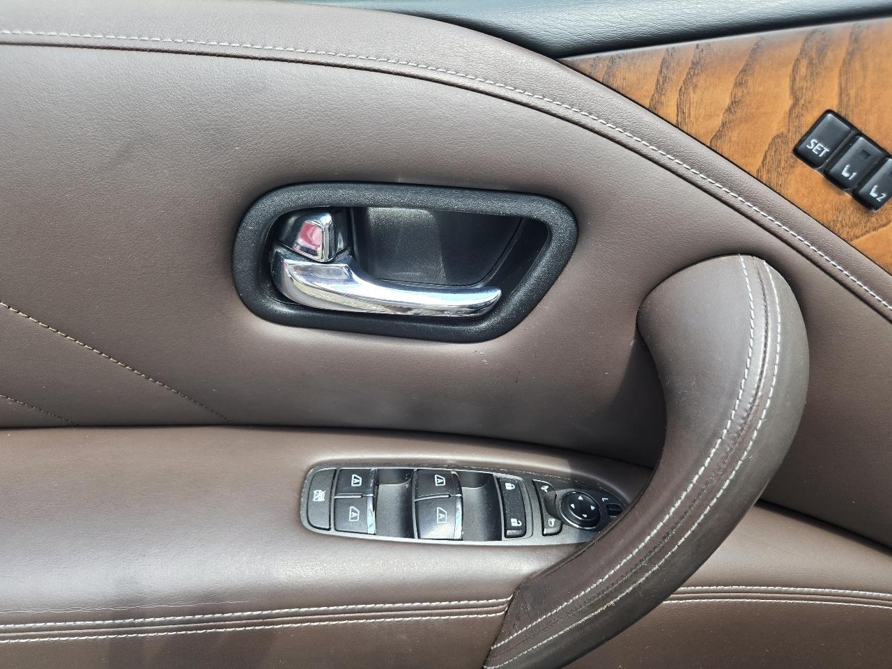 Infiniti QX80 4WD 4dr Limited 2016