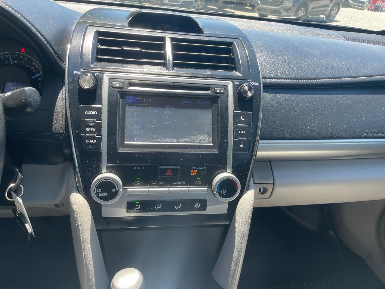 Toyota Camry 4dr Sdn LE Auto (Natl) 2013