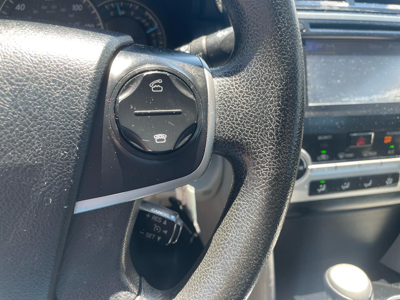 Toyota Camry 4dr Sdn LE Auto (Natl) 2013