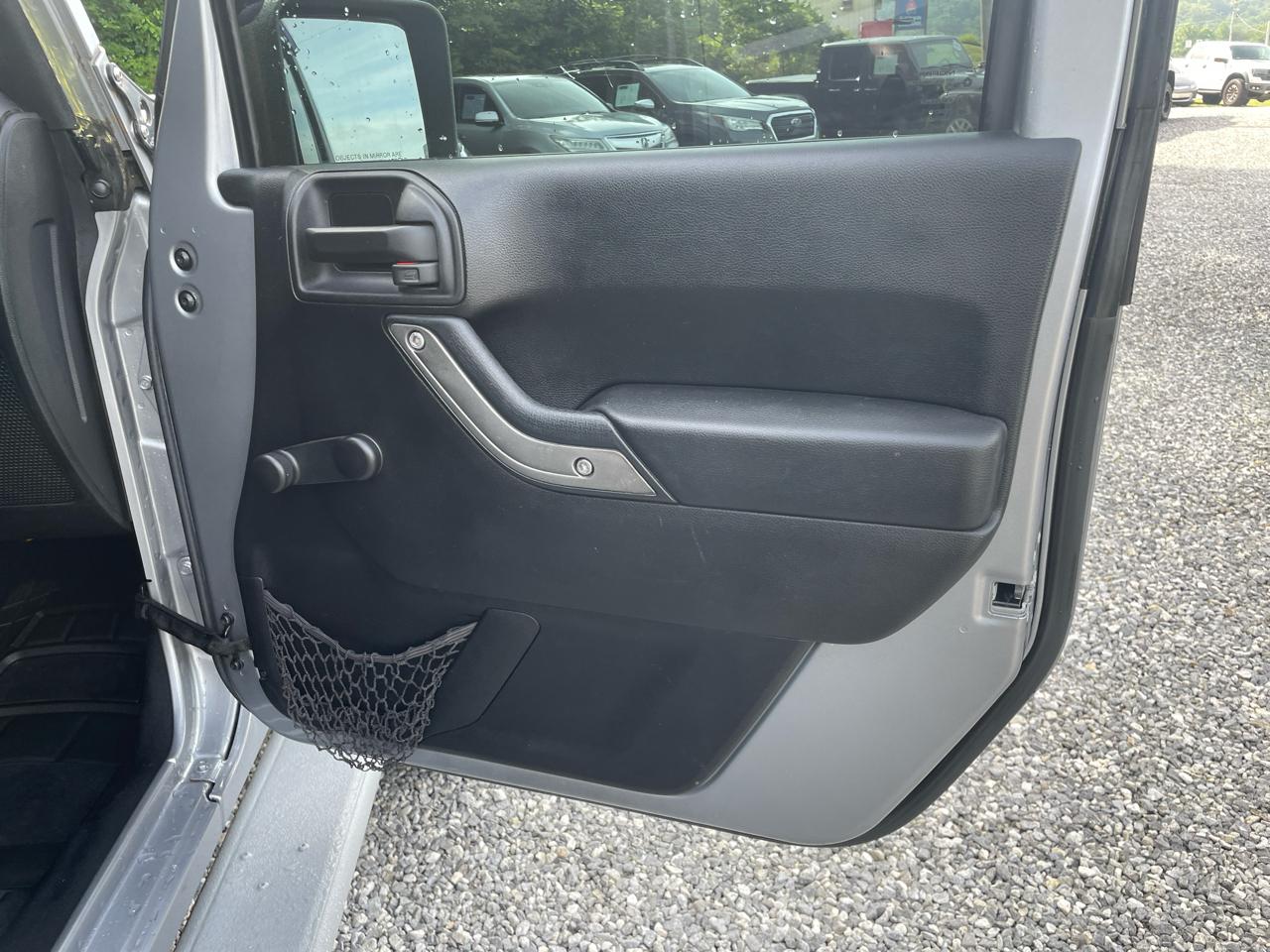 Jeep Wrangler Unlimited 4WD 4dr Sport 2016