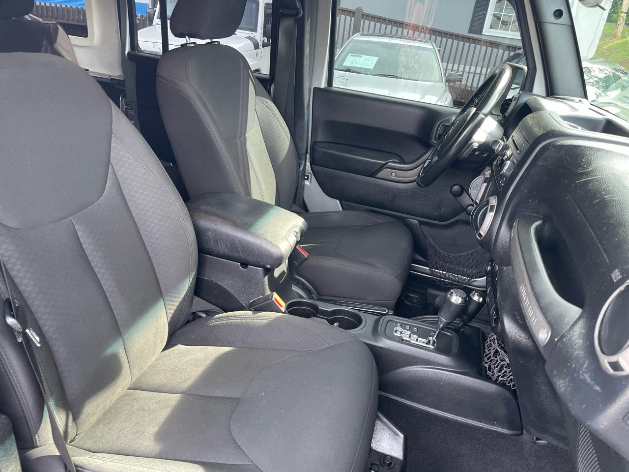 Jeep Wrangler Unlimited 4WD 4dr Sport 2016