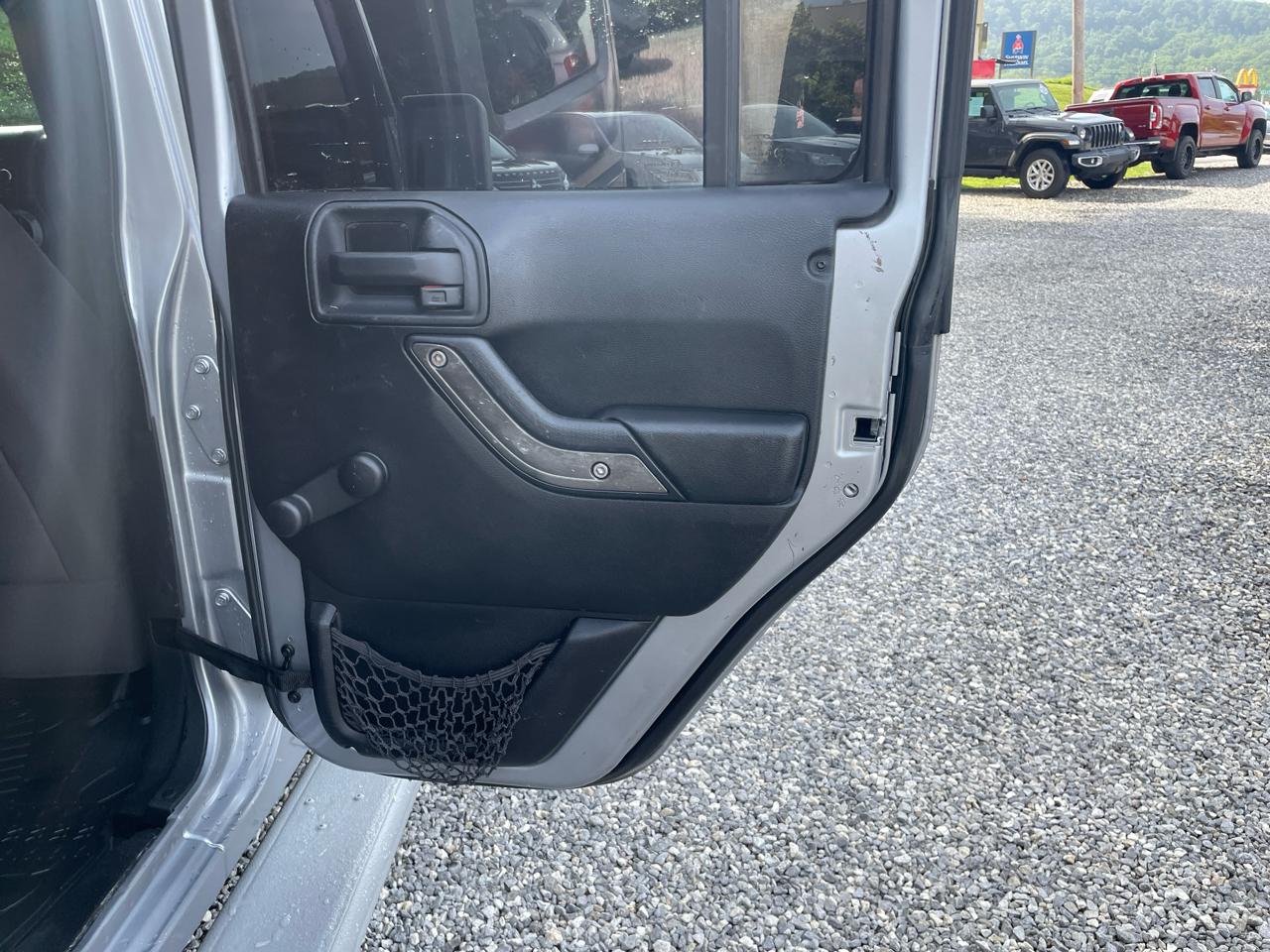 Jeep Wrangler Unlimited 4WD 4dr Sport 2016