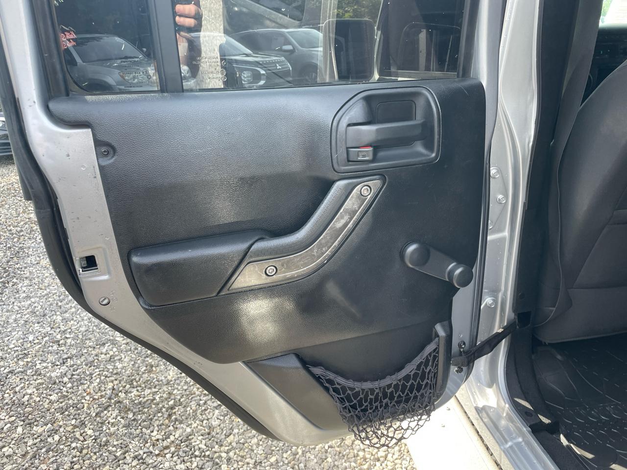 Jeep Wrangler Unlimited 4WD 4dr Sport 2016