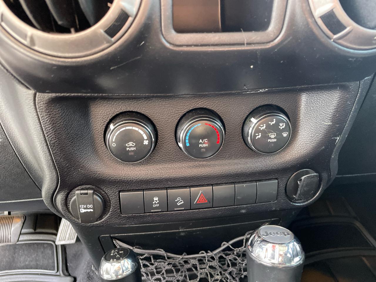 Jeep Wrangler Unlimited 4WD 4dr Sport 2016