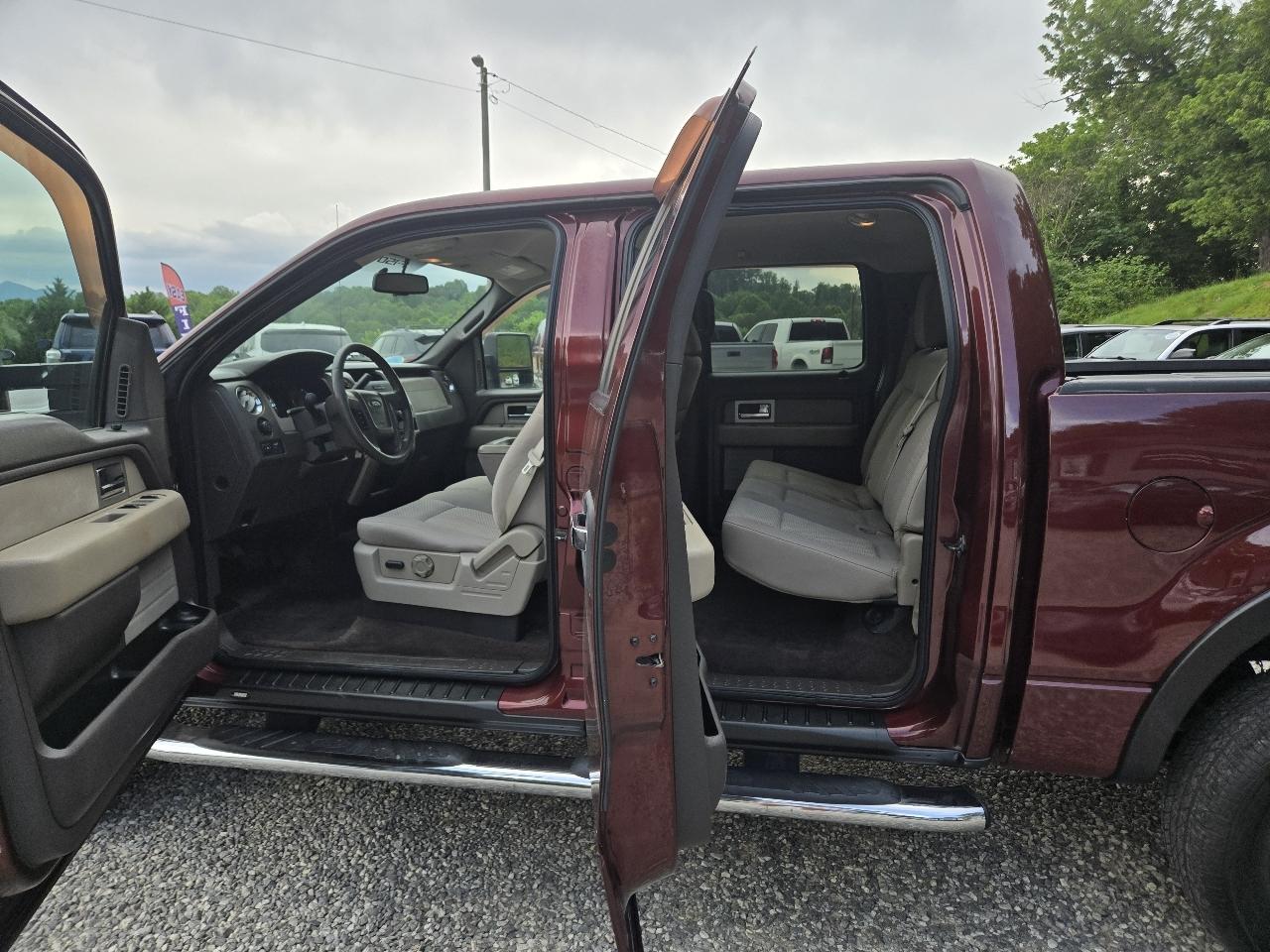 Ford F-150 4WD SuperCrew 145" XLT 2010
