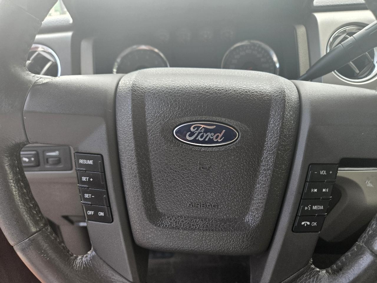 Ford F-150 4WD SuperCrew 145" XLT 2010