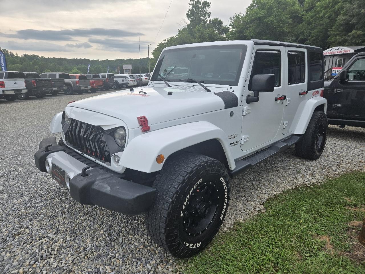 Jeep Wrangler Unlimited 4WD 4dr Sahara 2017