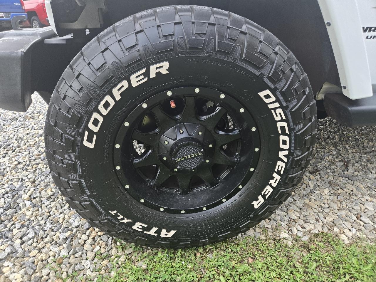 Jeep Wrangler Unlimited 4WD 4dr Sahara 2017