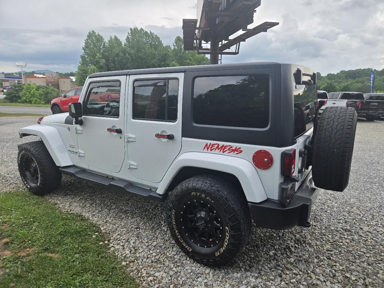 Jeep Wrangler Unlimited 4WD 4dr Sahara 2017