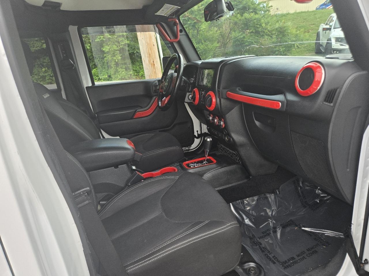Jeep Wrangler Unlimited 4WD 4dr Sahara 2017