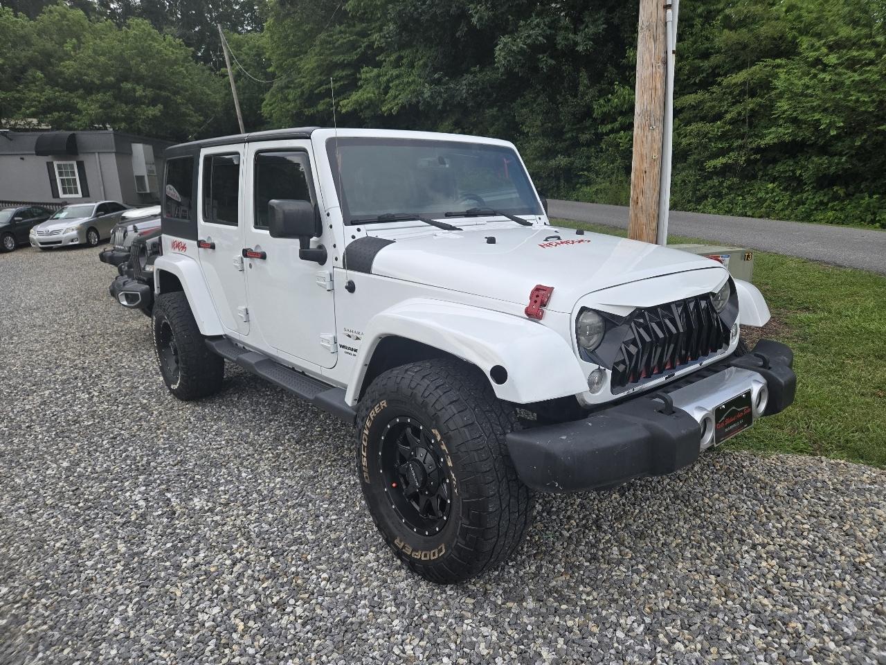 Jeep Wrangler Unlimited 4WD 4dr Sahara 2017