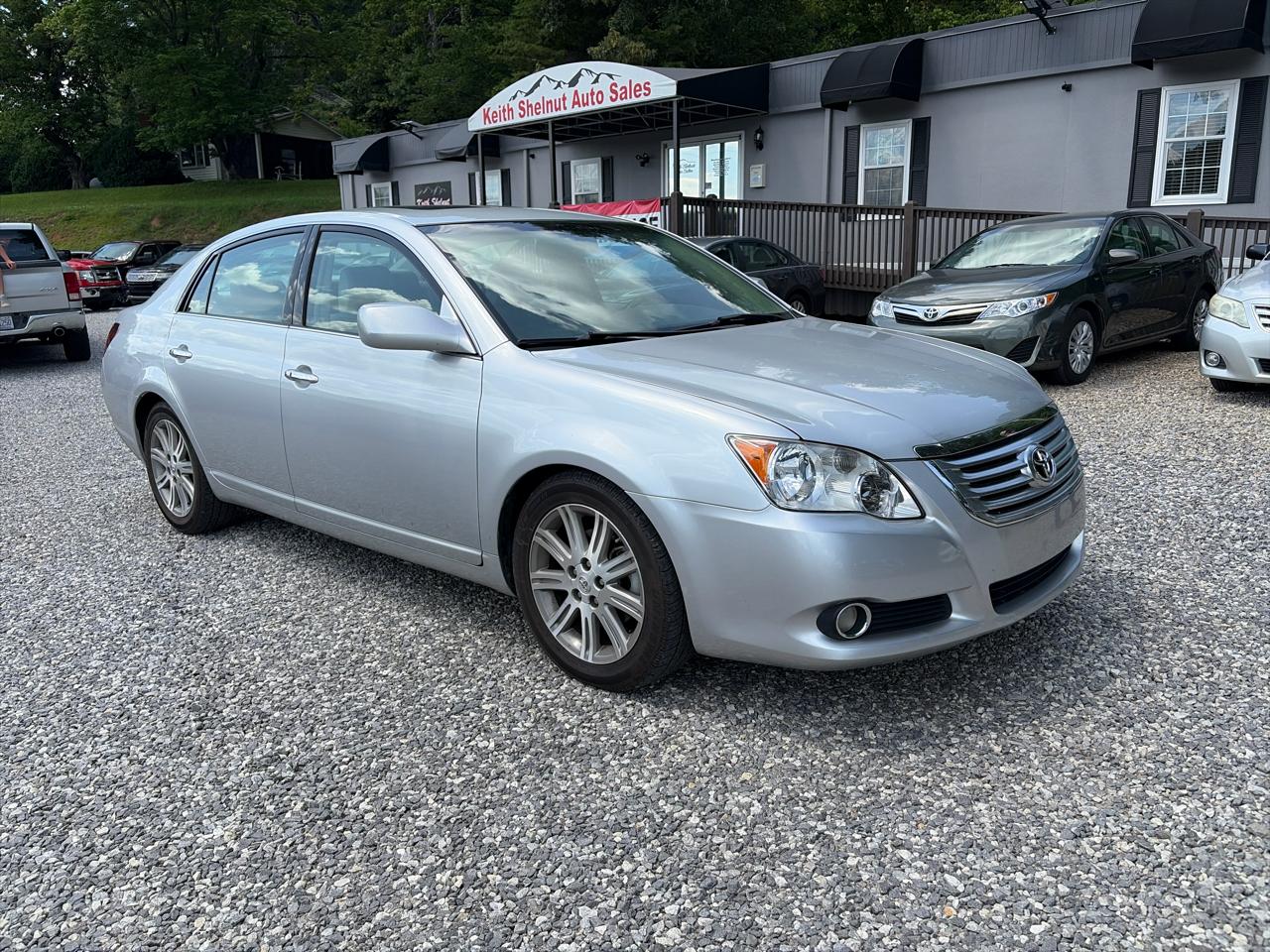 Toyota Avalon 4dr Sdn XLS (Natl) 2008