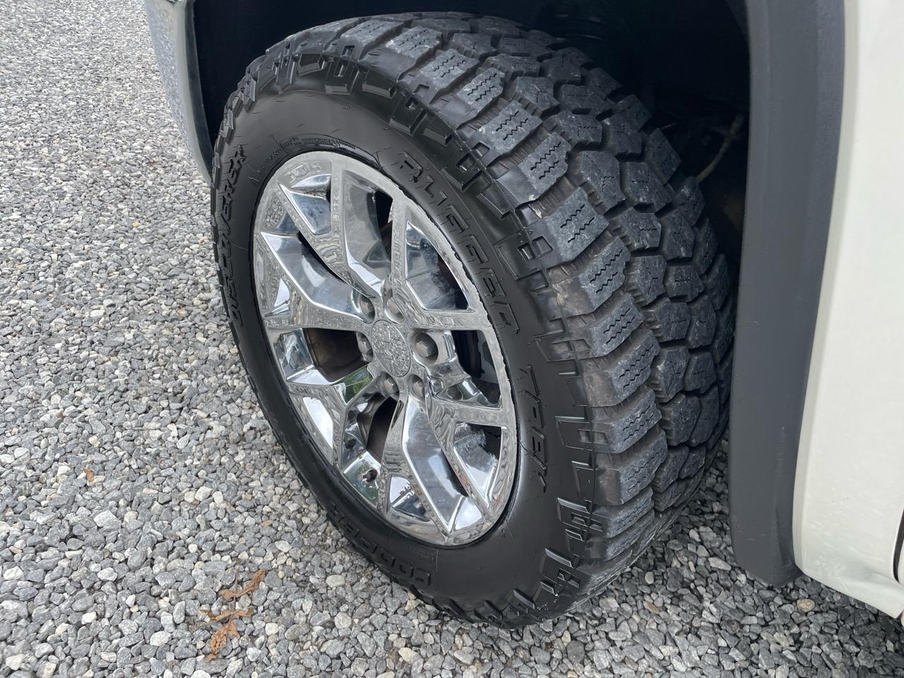 GMC Sierra 1500 4WD Crew Cab 143.5" SLT 2014