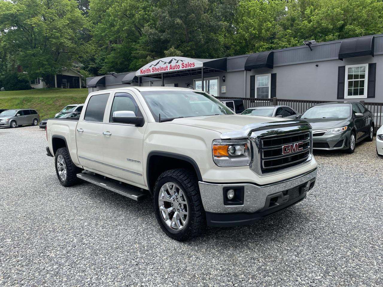 GMC Sierra photo 2