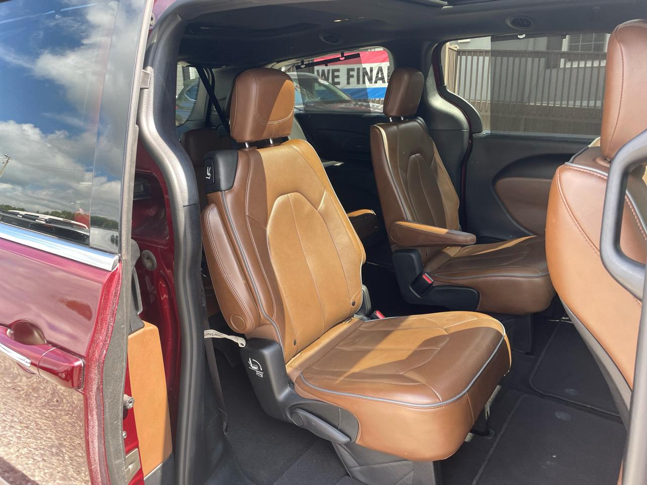 Chrysler Pacifica Limited FWD 2020