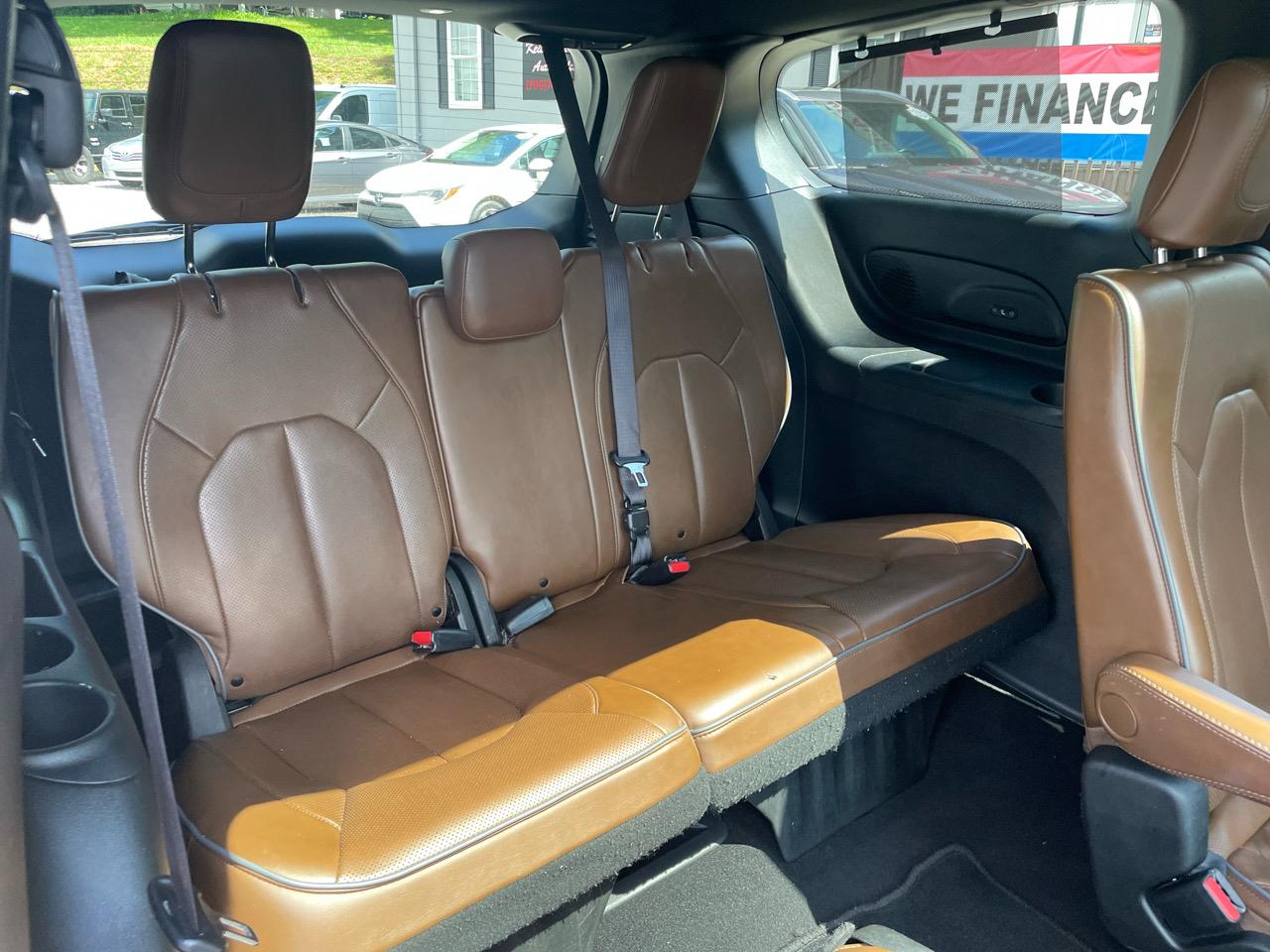 Chrysler Pacifica Limited FWD 2020