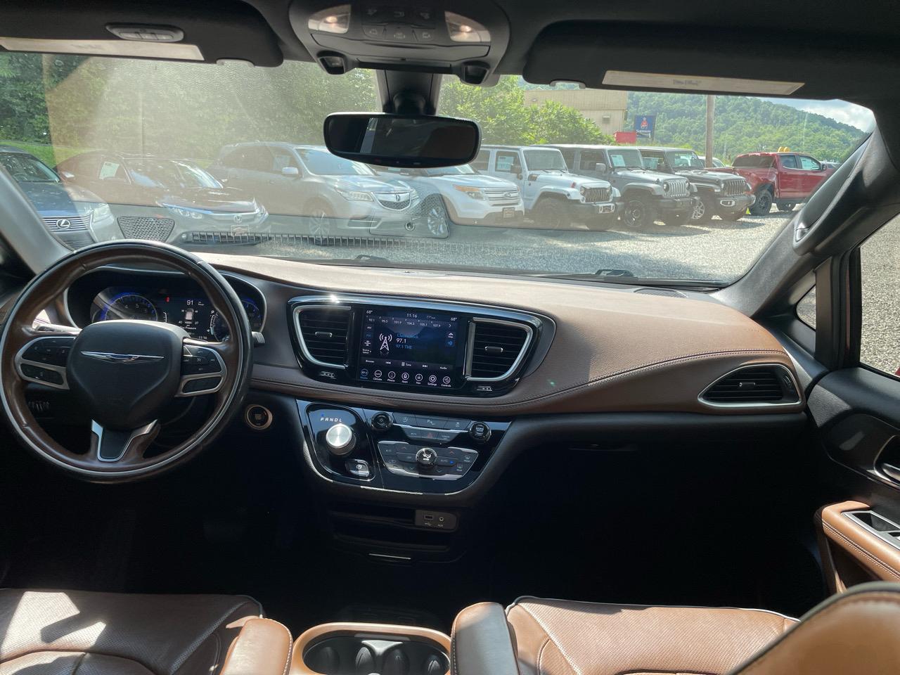 Chrysler Pacifica Limited FWD 2020