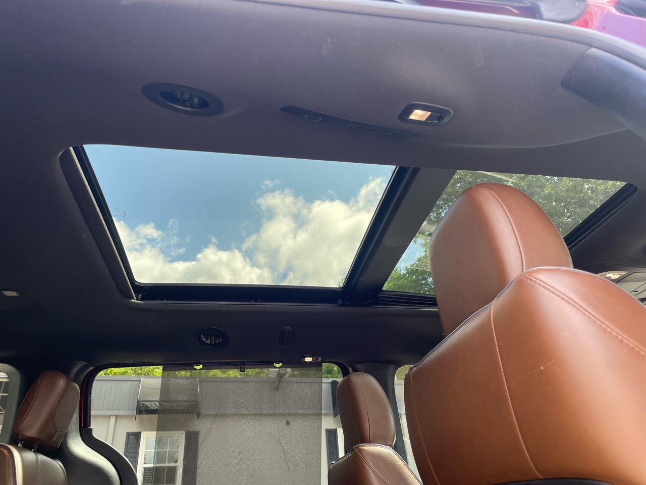 Chrysler Pacifica Limited FWD 2020