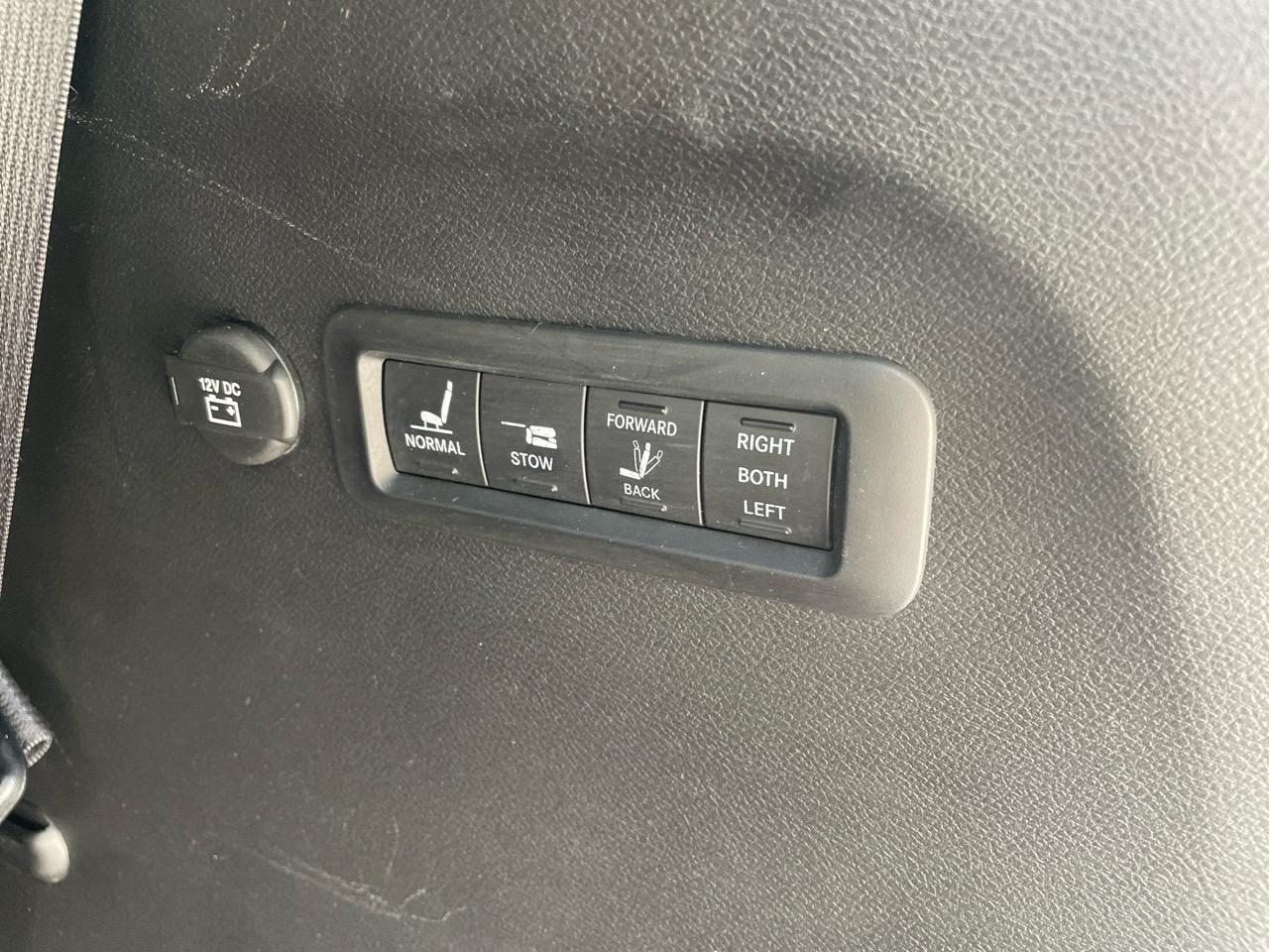Chrysler Pacifica Limited FWD 2020