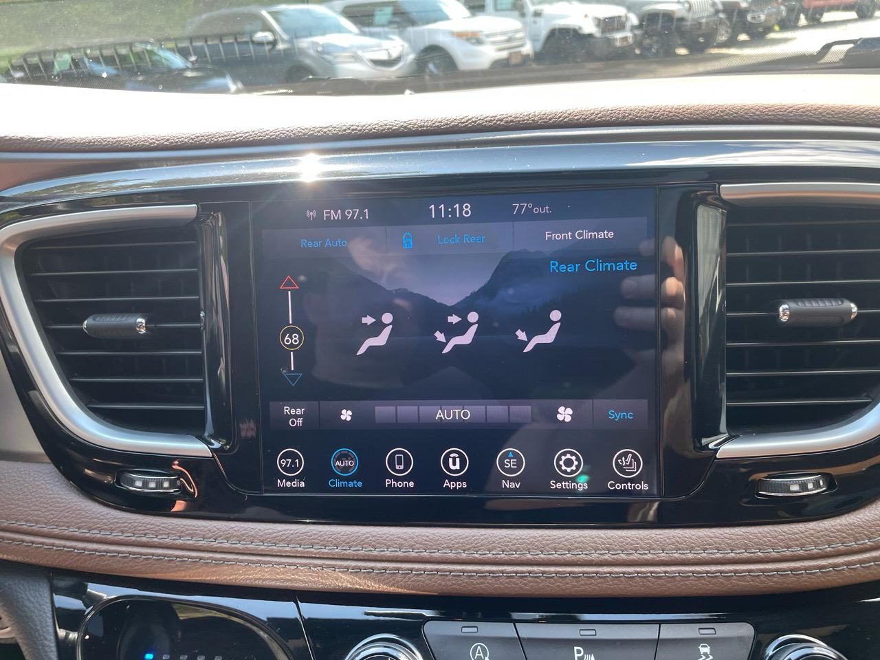 Chrysler Pacifica Limited FWD 2020