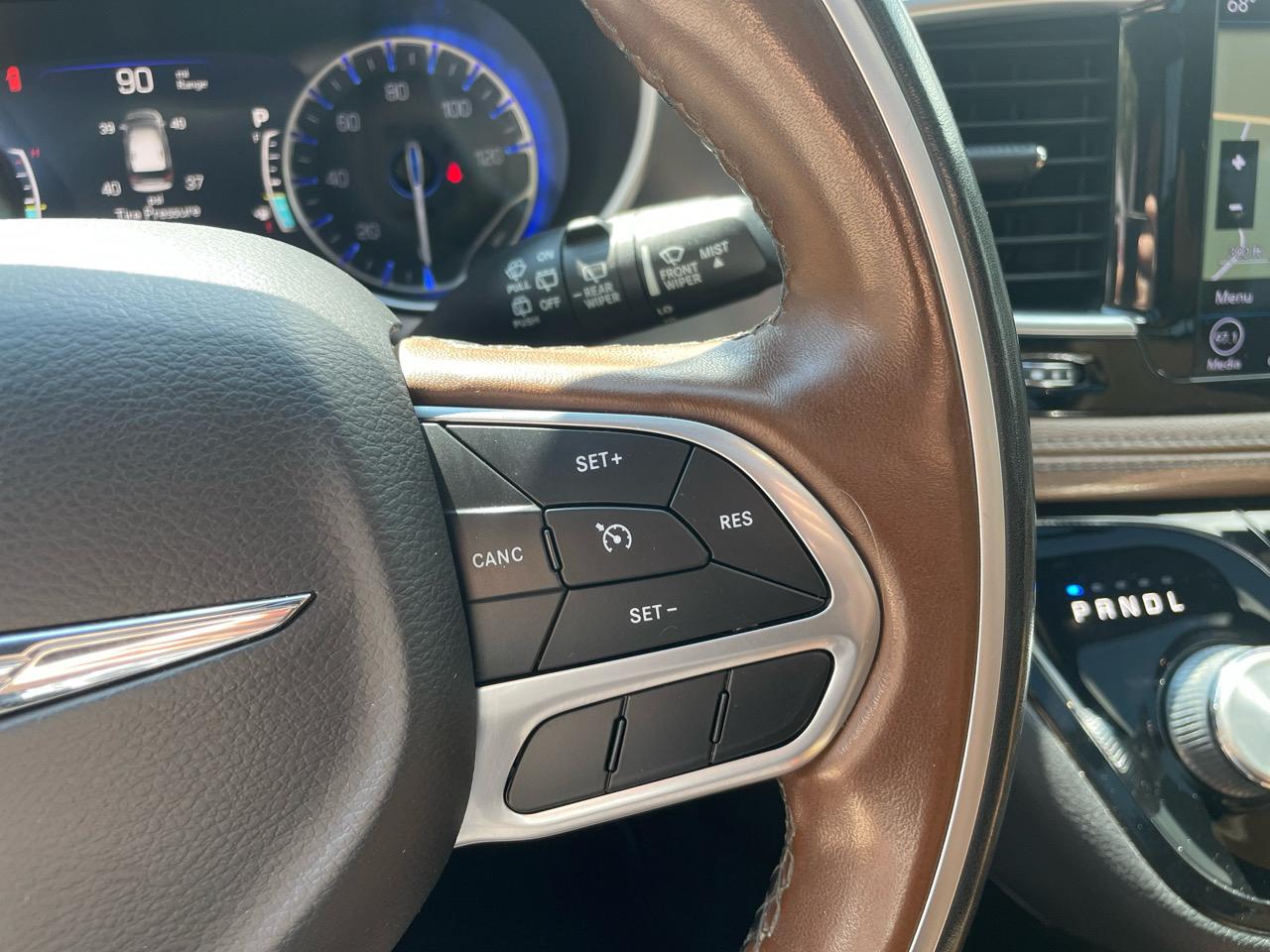 Chrysler Pacifica Limited FWD 2020