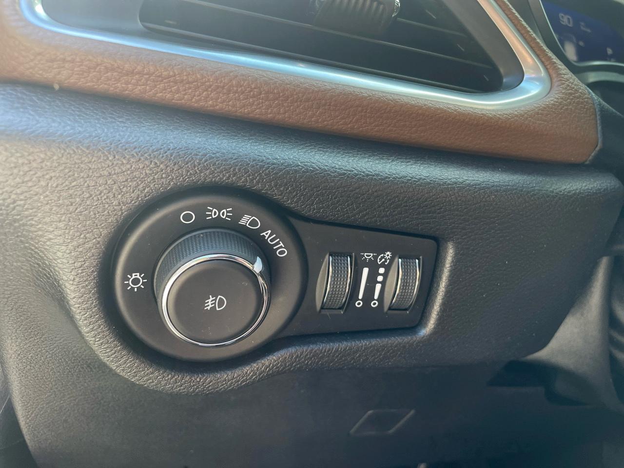 Chrysler Pacifica Limited FWD 2020