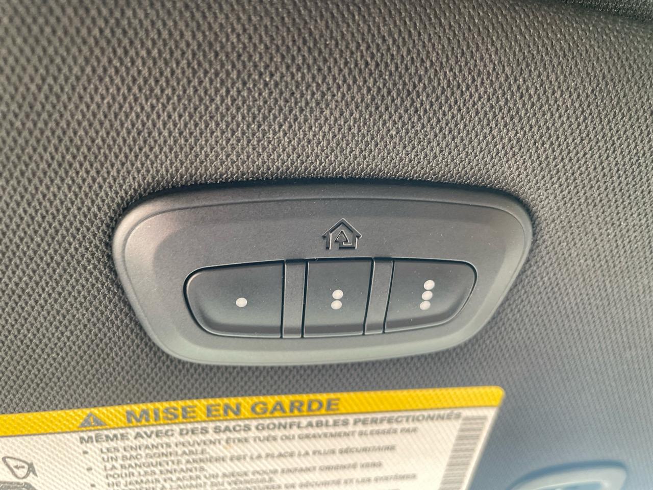 Chrysler Pacifica Limited FWD 2020