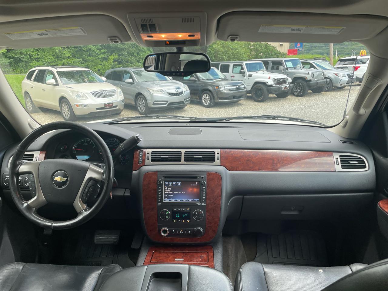 Chevrolet Avalanche 4WD Crew Cab LTZ 2012