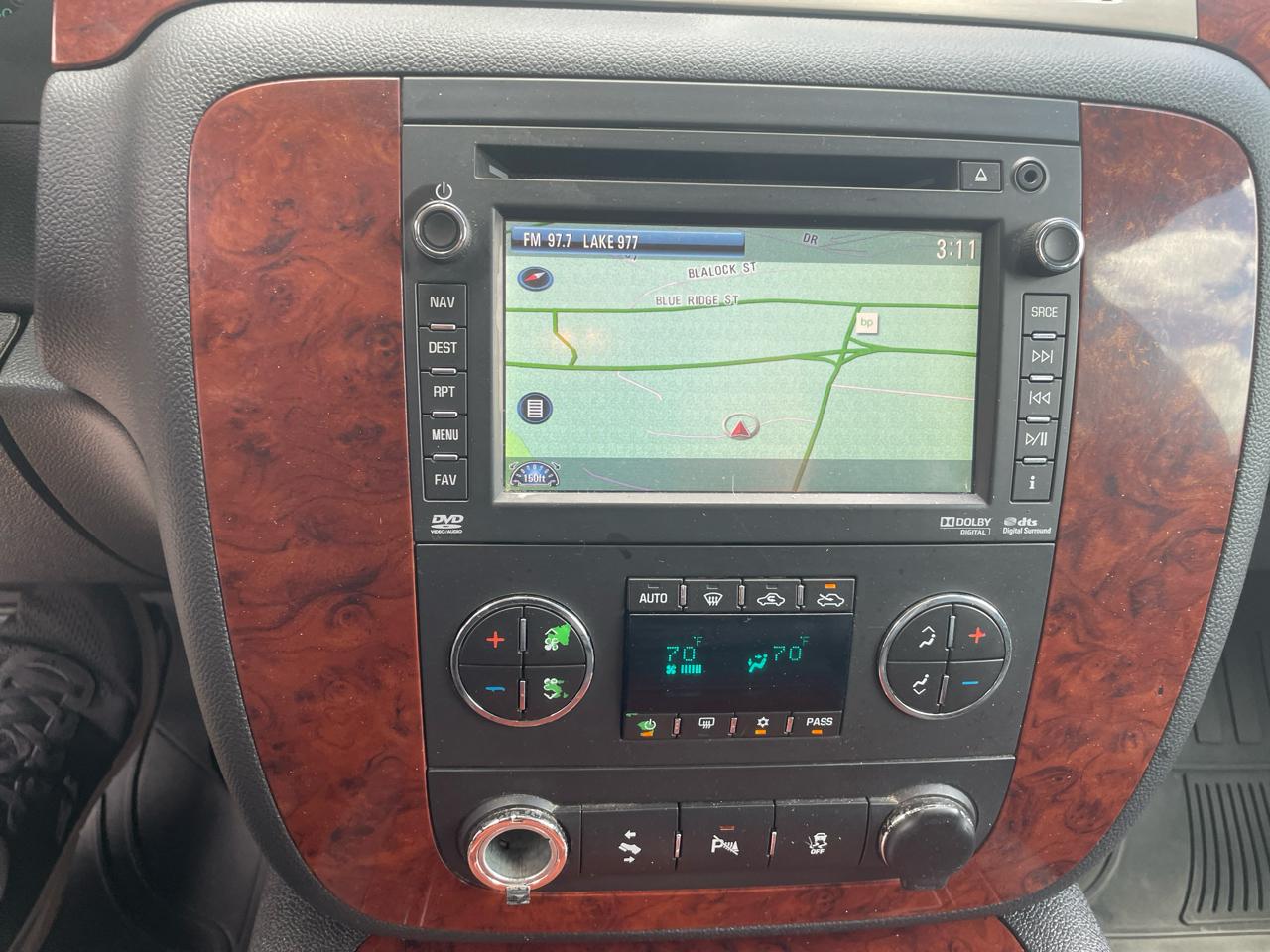 Chevrolet Avalanche 4WD Crew Cab LTZ 2012