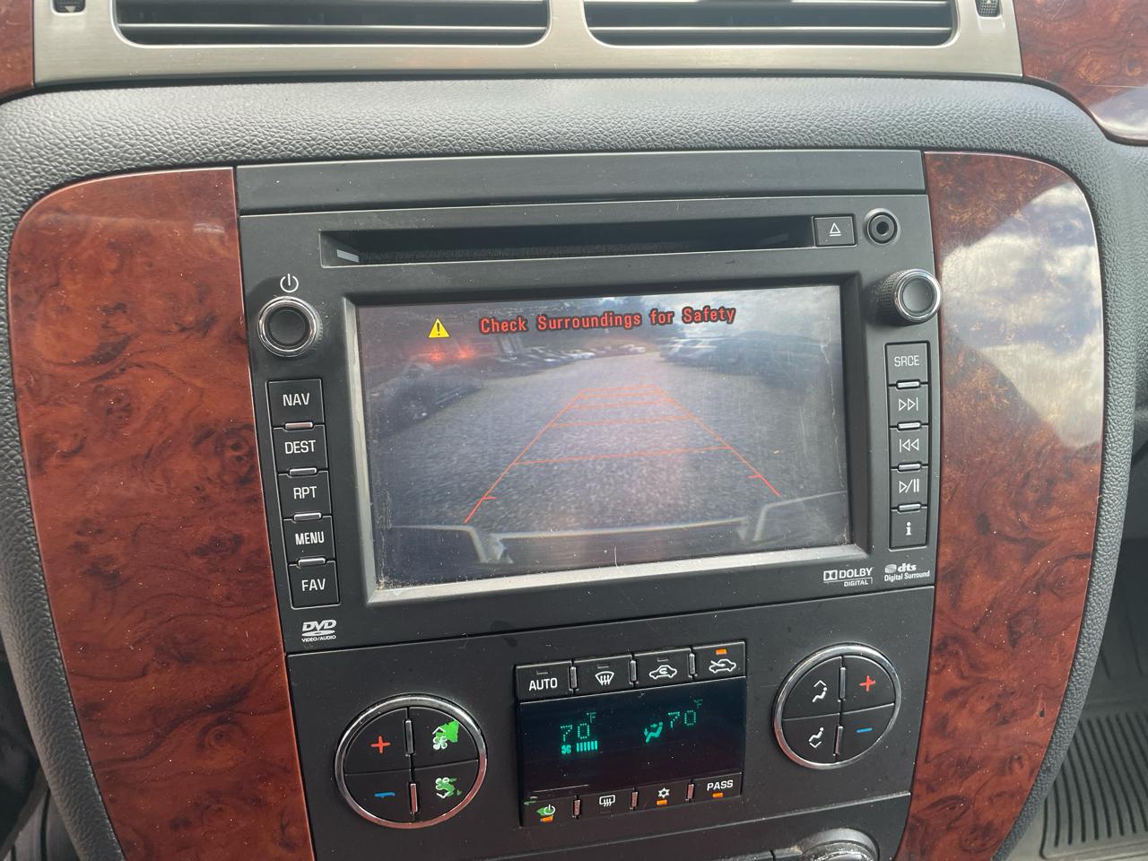 Chevrolet Avalanche 4WD Crew Cab LTZ 2012