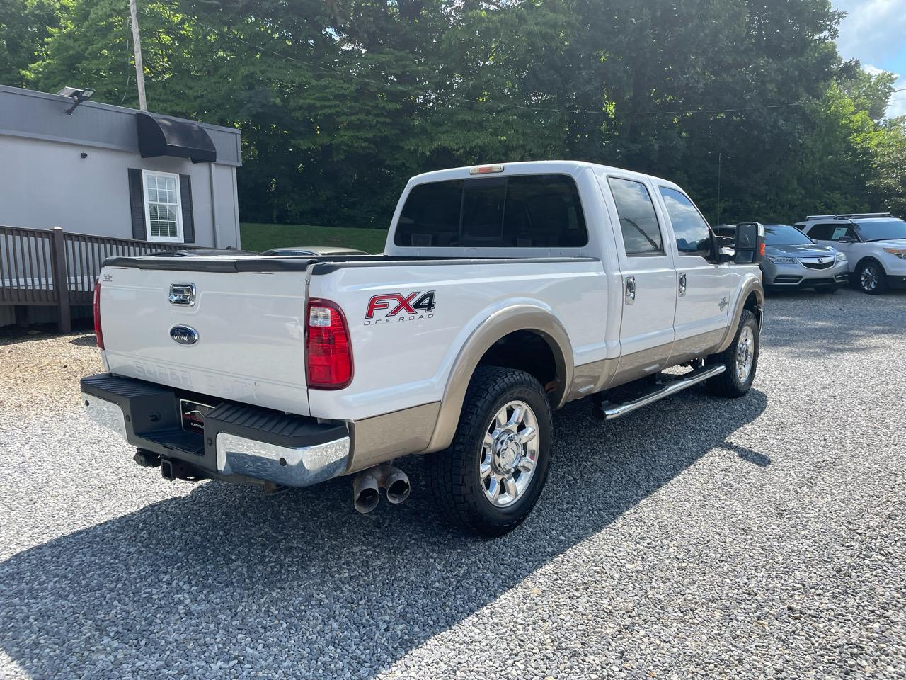 Ford Super Duty F-250 SRW 4WD Crew Cab 156" Lariat 2012