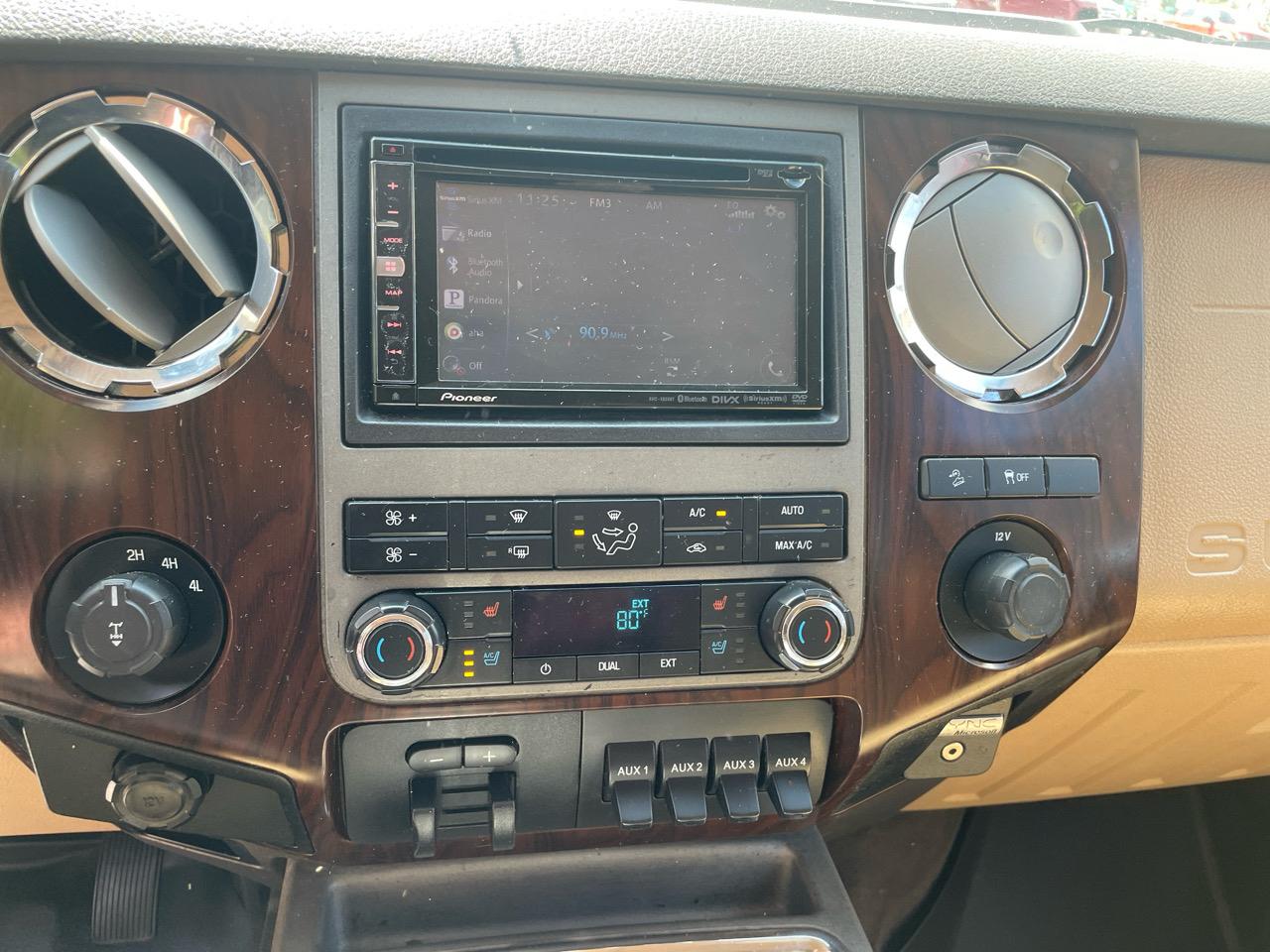Ford Super Duty F-250 SRW 4WD Crew Cab 156" Lariat 2012