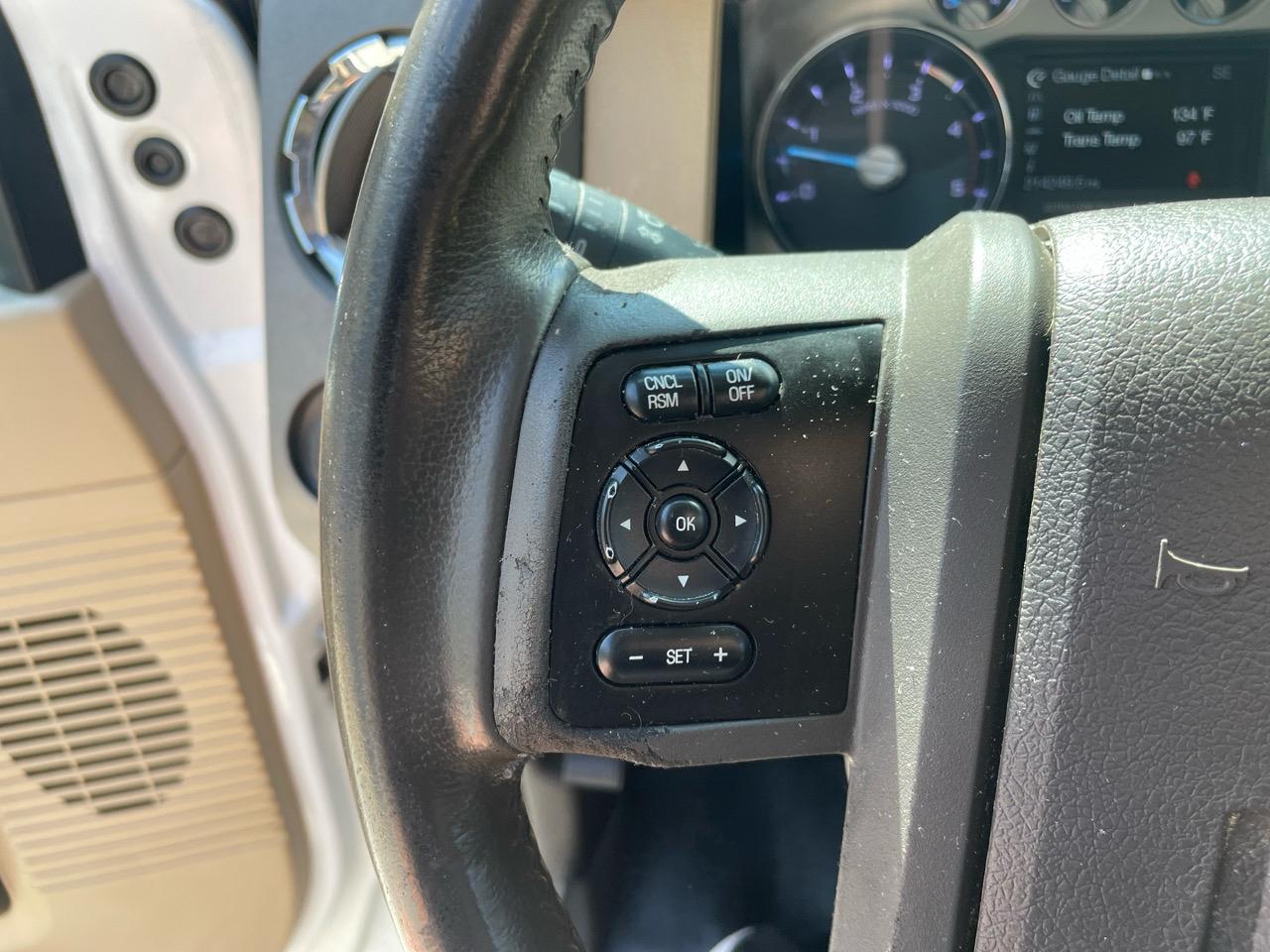 Ford Super Duty F-250 SRW 4WD Crew Cab 156" Lariat 2012