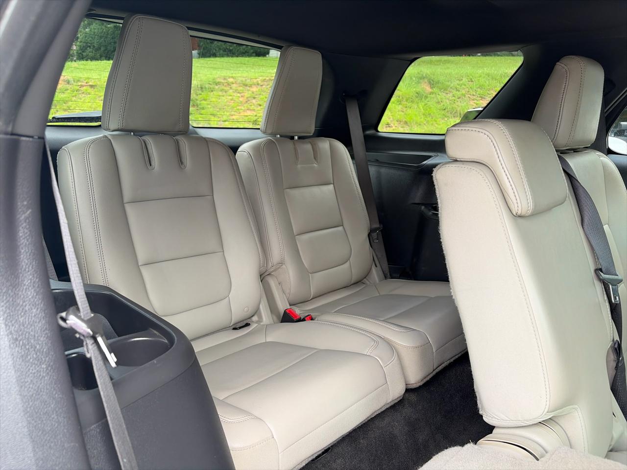 Ford Explorer FWD 4dr XLT 2012