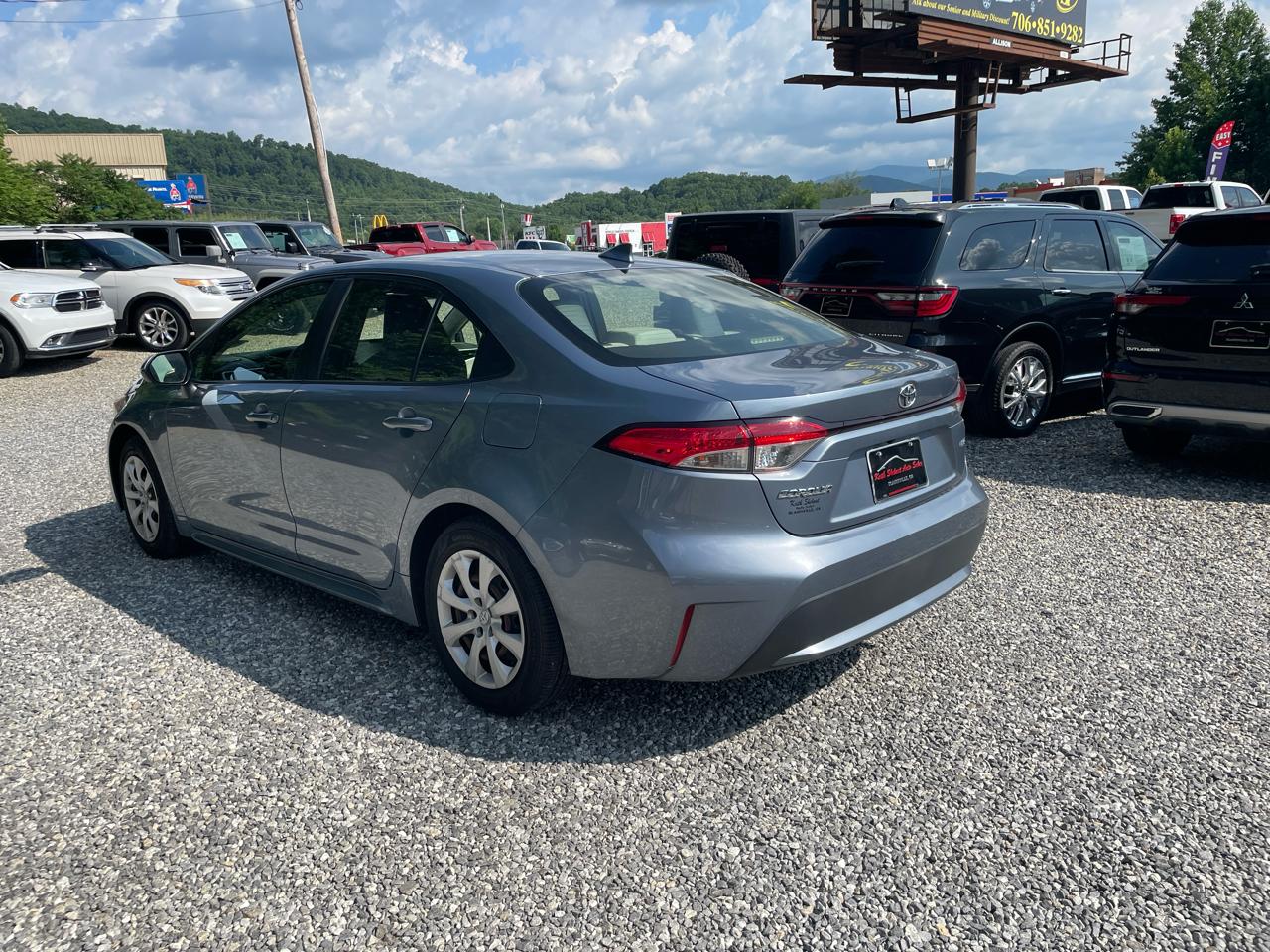 Toyota Corolla LE CVT (Natl) 2022