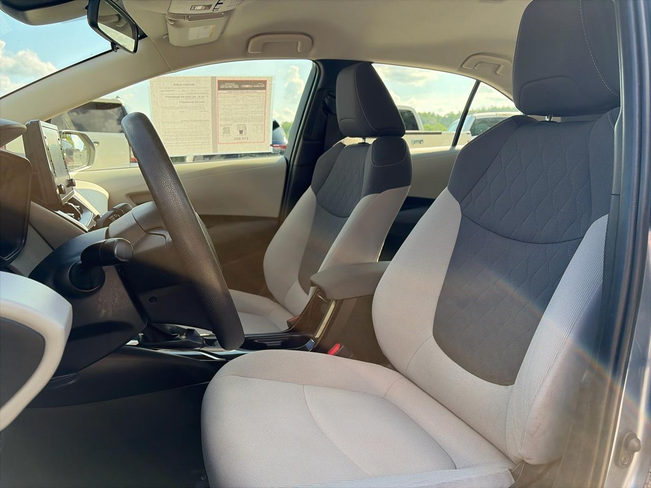 Toyota Corolla LE CVT (Natl) 2022